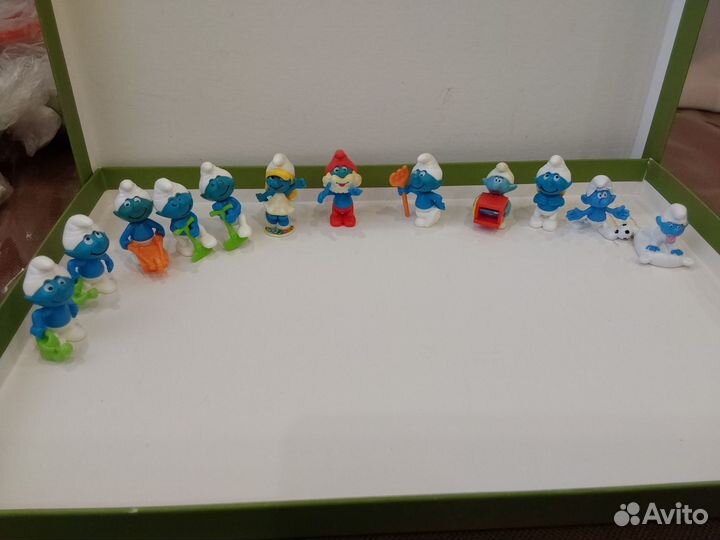 Киндер сюрприз Смурфики гномы игрушки