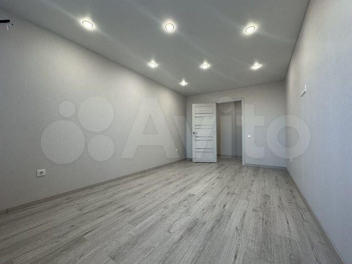 2-к. квартира, 64,9 м², 21/28 эт.