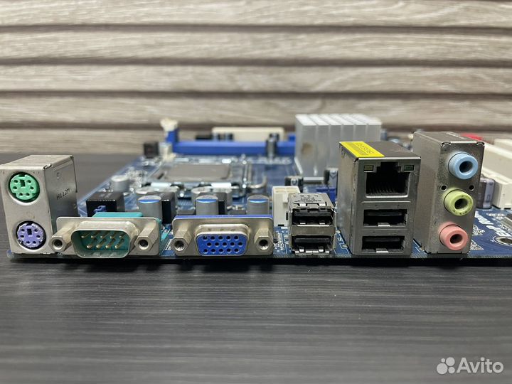 LGA 775 ASRock G41M-S3 (2xDDR3/G41/mATX)