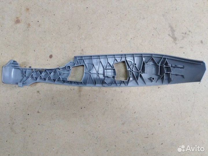 Накладка сиденья левая Bmw 1-Series E87 2004