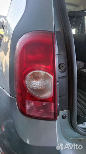 Фонарь задний на Рено Дастер 1. 10-15