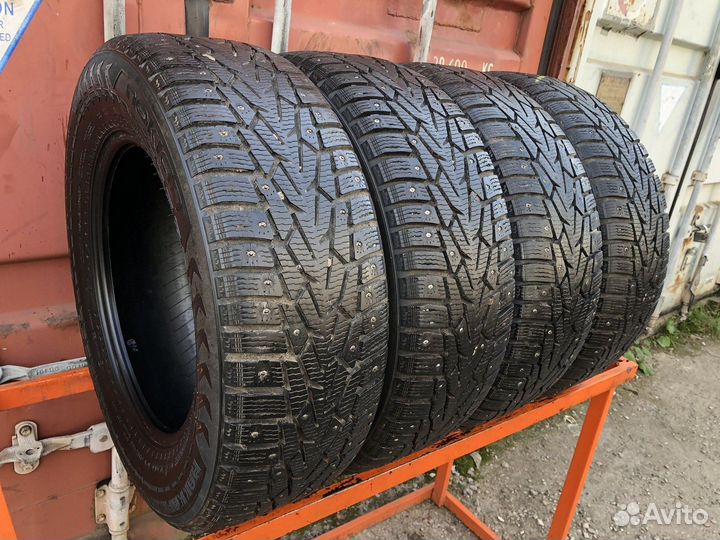 Nokian Tyres Hakkapeliitta 7 SUV 215/65 R16