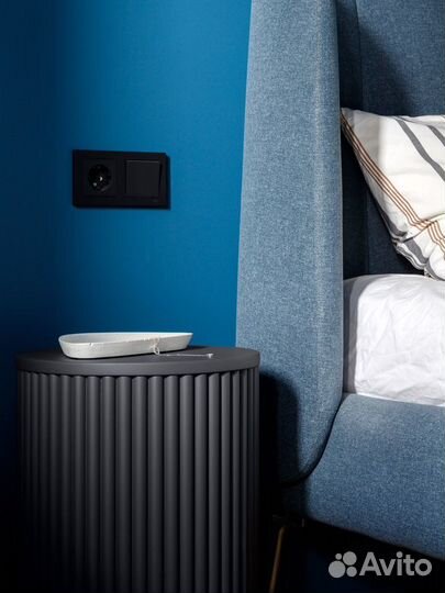 Журнальный столик новый