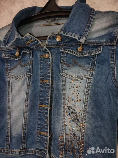 Куртка джинсовая