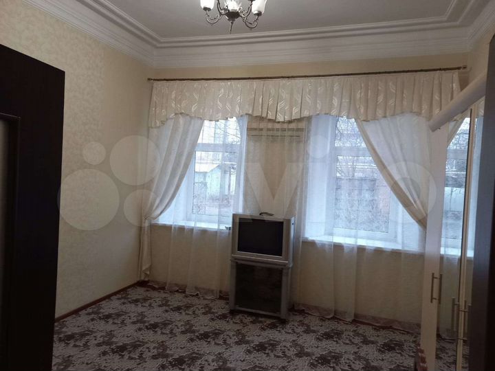 2-к. квартира, 56 м², 1/1 эт.