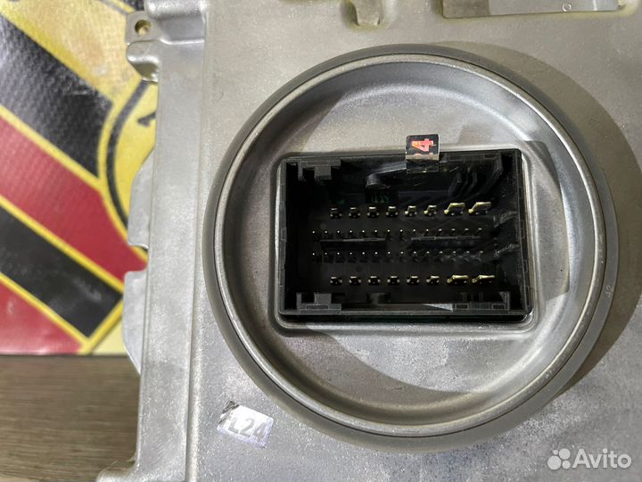 Блок управления фарой на Porsche Cayenne E3 9Y0 но