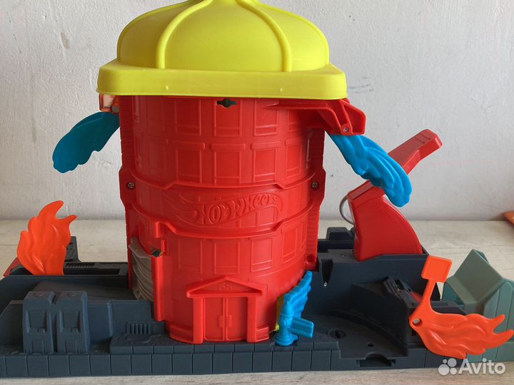 Пожарная станция HotWheels
