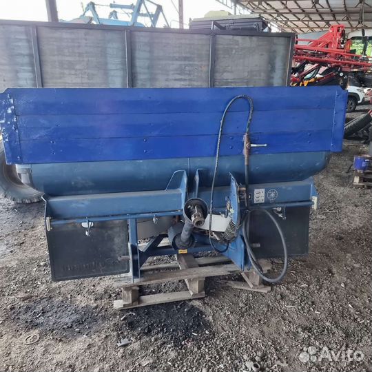 Разбрасыватель минеральных удобрений