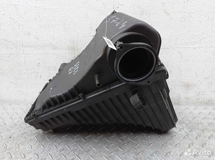 Корпус воздушного фильтра Audi Q7 4L