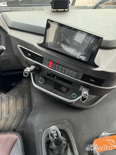 Автобетоносмеситель IVECO-Hongyan 6x4, 2024