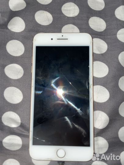 iPhone 8 Plus, 64 ГБ