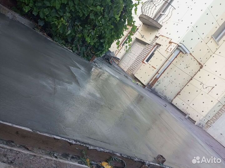 Заливка фундамента