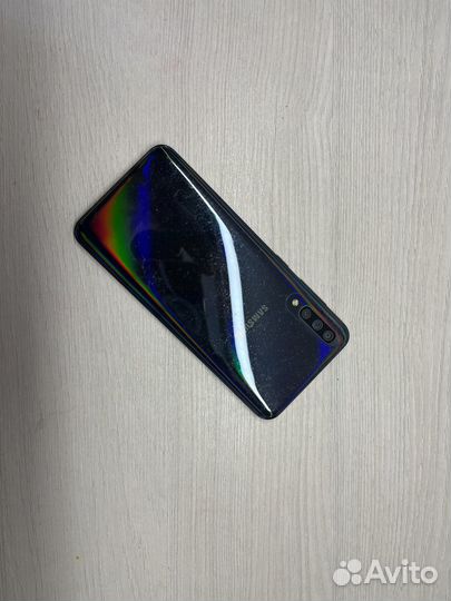 Samsung Galaxy A50, 4/64 ГБ