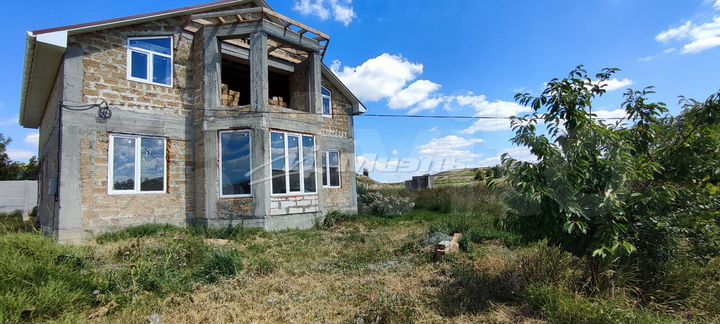 Дом 229 м² на участке 15 сот.