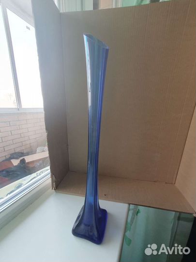 Ваза для цветов высокая