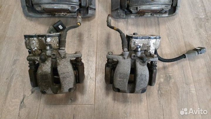 Суппорт тормозной Audi A8 D3 6.0 BHT 2008