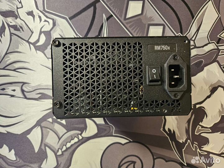 Блок питания Corsair RM750X Gold состояние нового