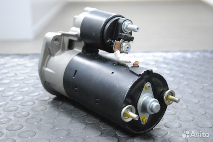 Стартер Volvo XC70, XC60, XC90 2.4 Diesel 9 зубьев