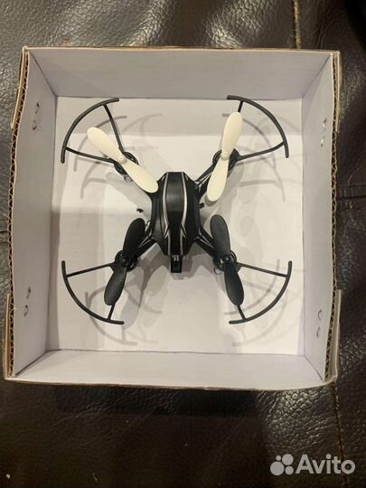 Мини квадрокоптер