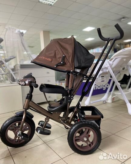 Трехколесный велосипед