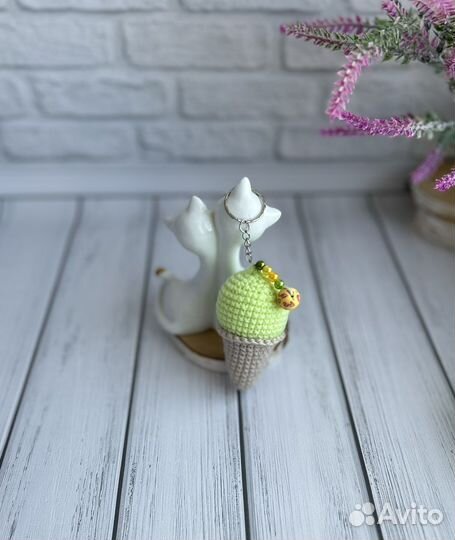 Вязаное мороженое брелок