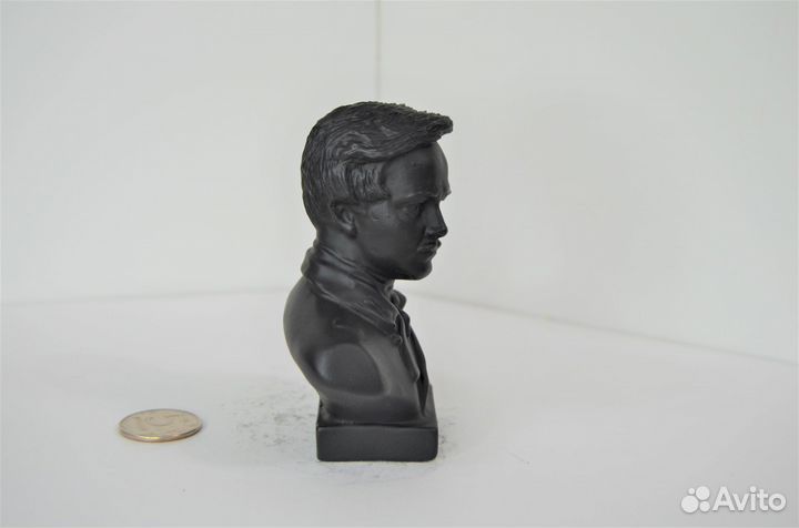 Бюст Лермонтов М. Ю. чугун