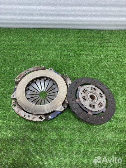 Диск сцепления с корзиной Renault Logan седан 1.6