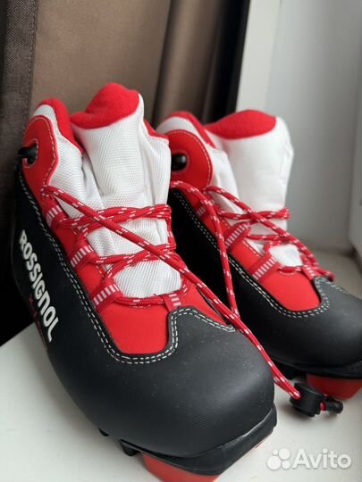 Лыжные ботинки детские 33 размер rossignol