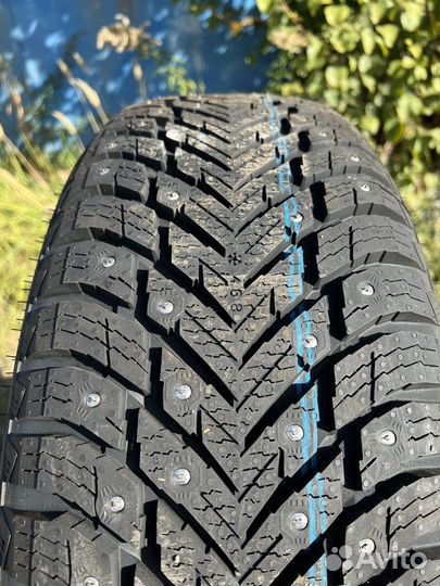 Nokian Tyres Hakkapeliitta 10p SUV 225/55 R19