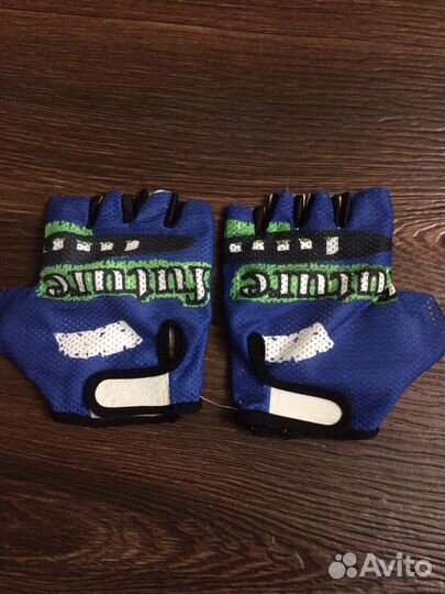 Перчатки, митинки для велоспорта