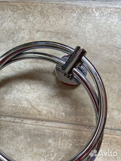 Полотенцедержатели для ванной комнаты