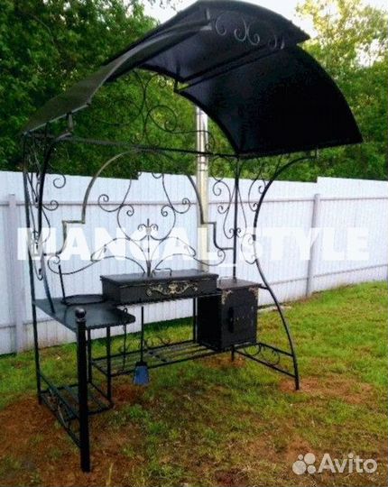 Мангал с крышей
