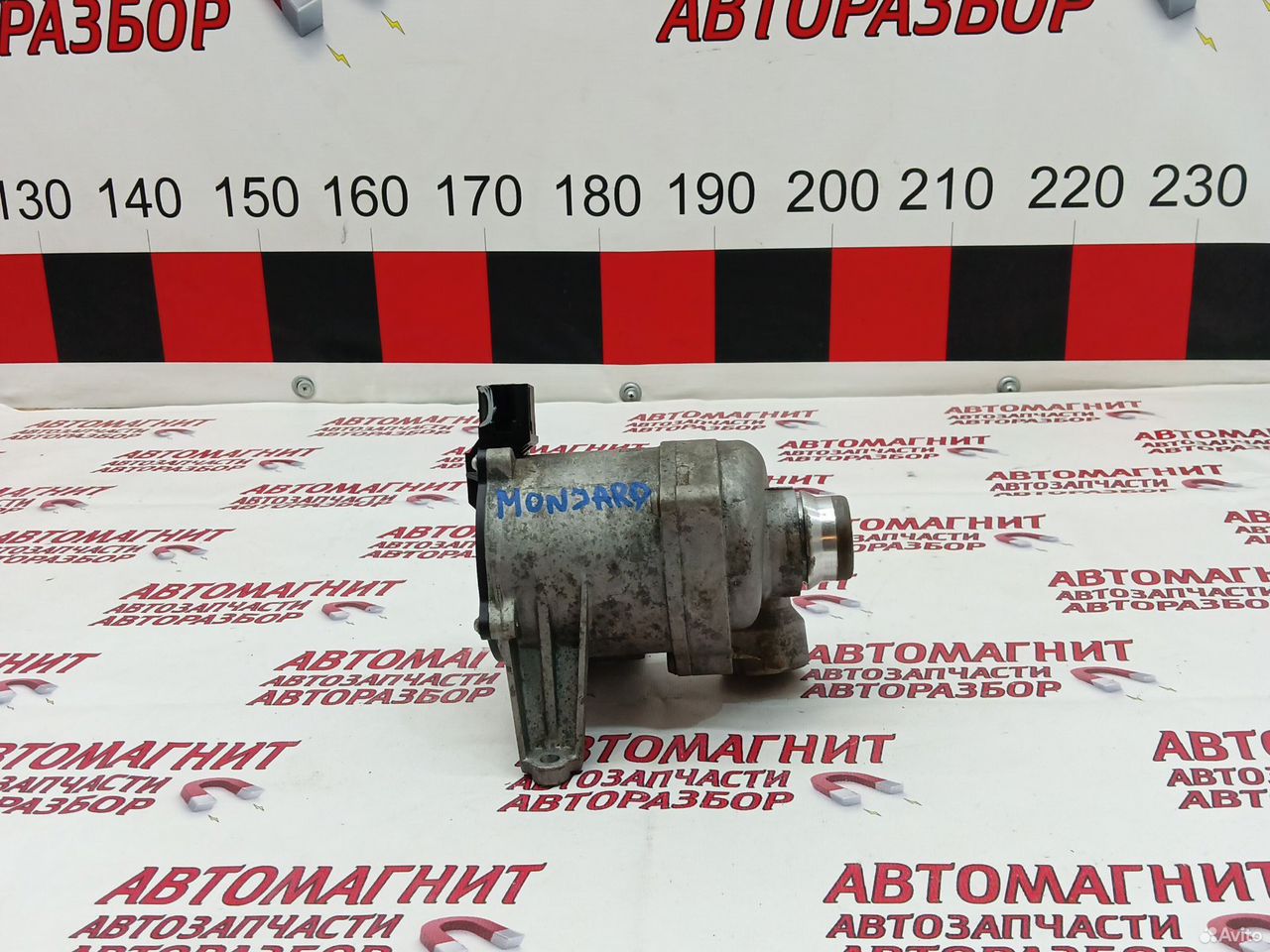 Помпа насос водяной Джили Монжаро