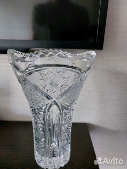 Ваза хрустальная