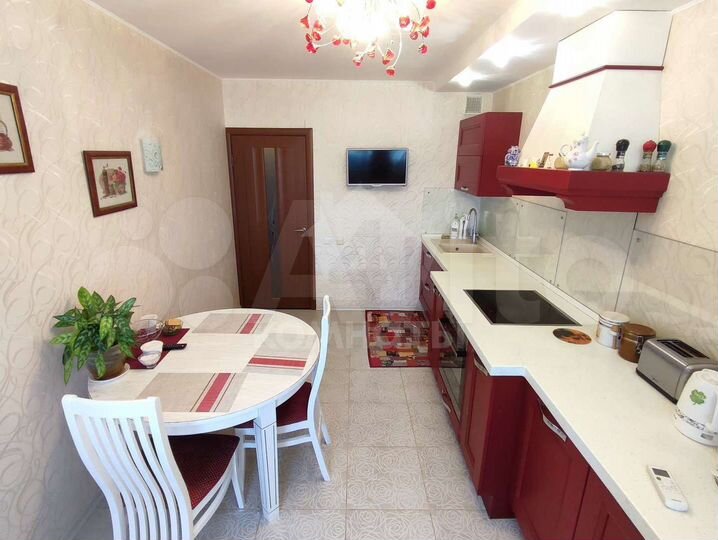 3-к. квартира, 93,4 м², 13/17 эт.