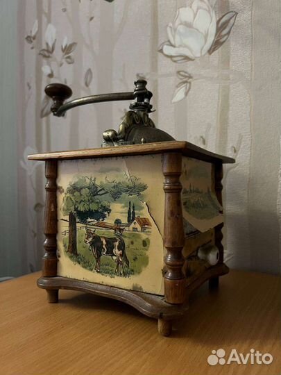 Старинная ручная кофемолка Japy Freres