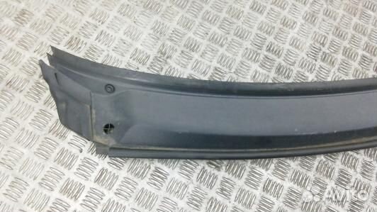 Накладка декоративная (жабо, дождевик) land rover