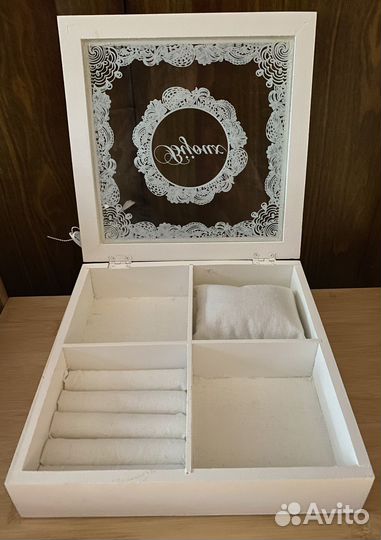 Шкатулка-игольница