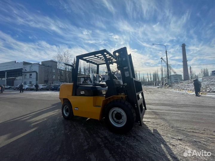 Вилочный погрузчик UN Forklifts FD70, 2023
