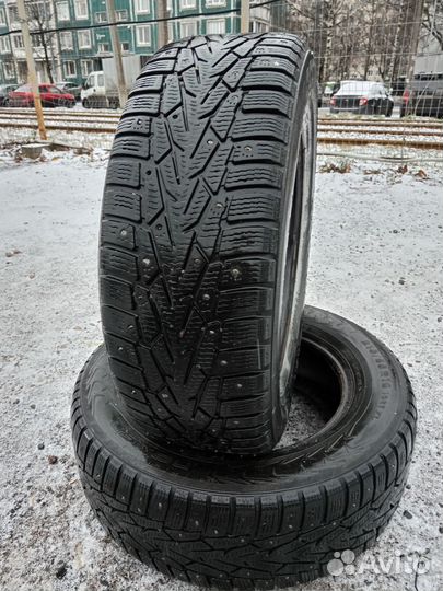 Nokian Tyres Hakkapeliitta 7 215/65 R16 102T