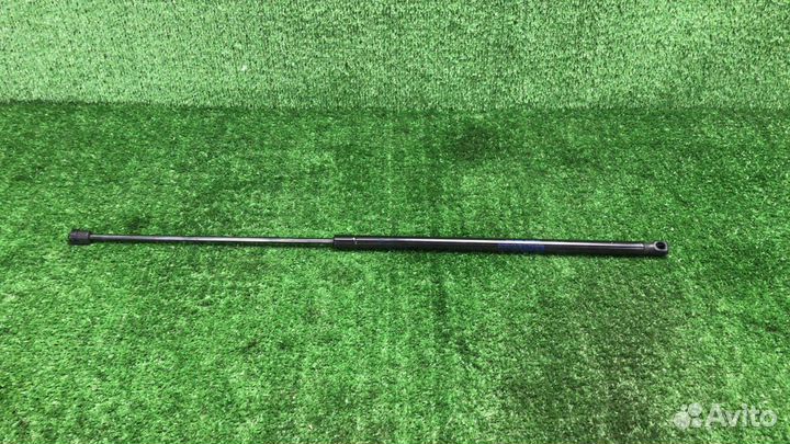 Амортизатор капота Audi A5 8T A4 B8 8T