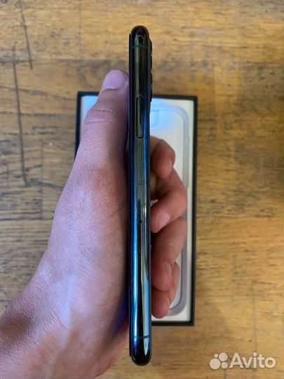 Телефон iPhone 11 Pro 64GB