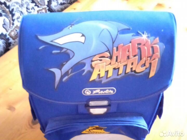 Рюкзак школьный