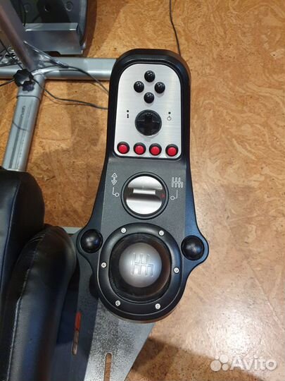 Комплект Logitech G25 Racing Wheel