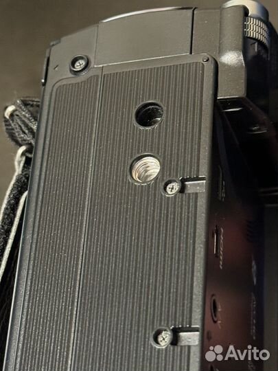 Видеокамера Panasonic HC-v760