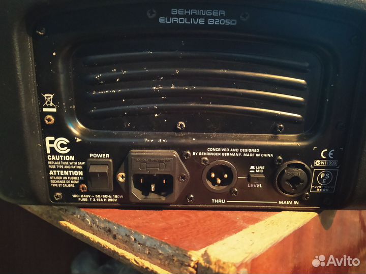 Активный монитор behringer B205D eurolive 125вт