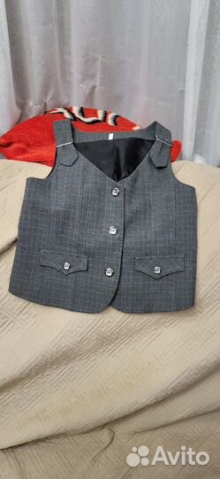 Жилет школьный на девочку р.38