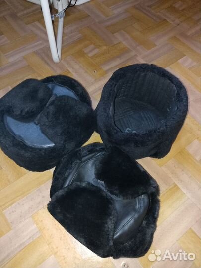 Форменные фуражка, пилотки, туфли, рубашки