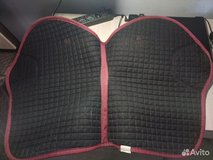 Вальтрап бордовый