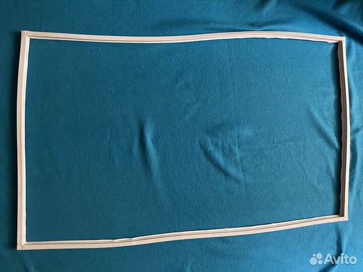 Уплотнитель для холодильника 890Х540